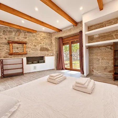 Alojamento de Turismo Rural Casa Do Valentinto Tangil